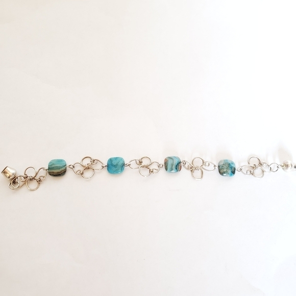 Womens turquoise look wire bracelet - Picture 3 of 3